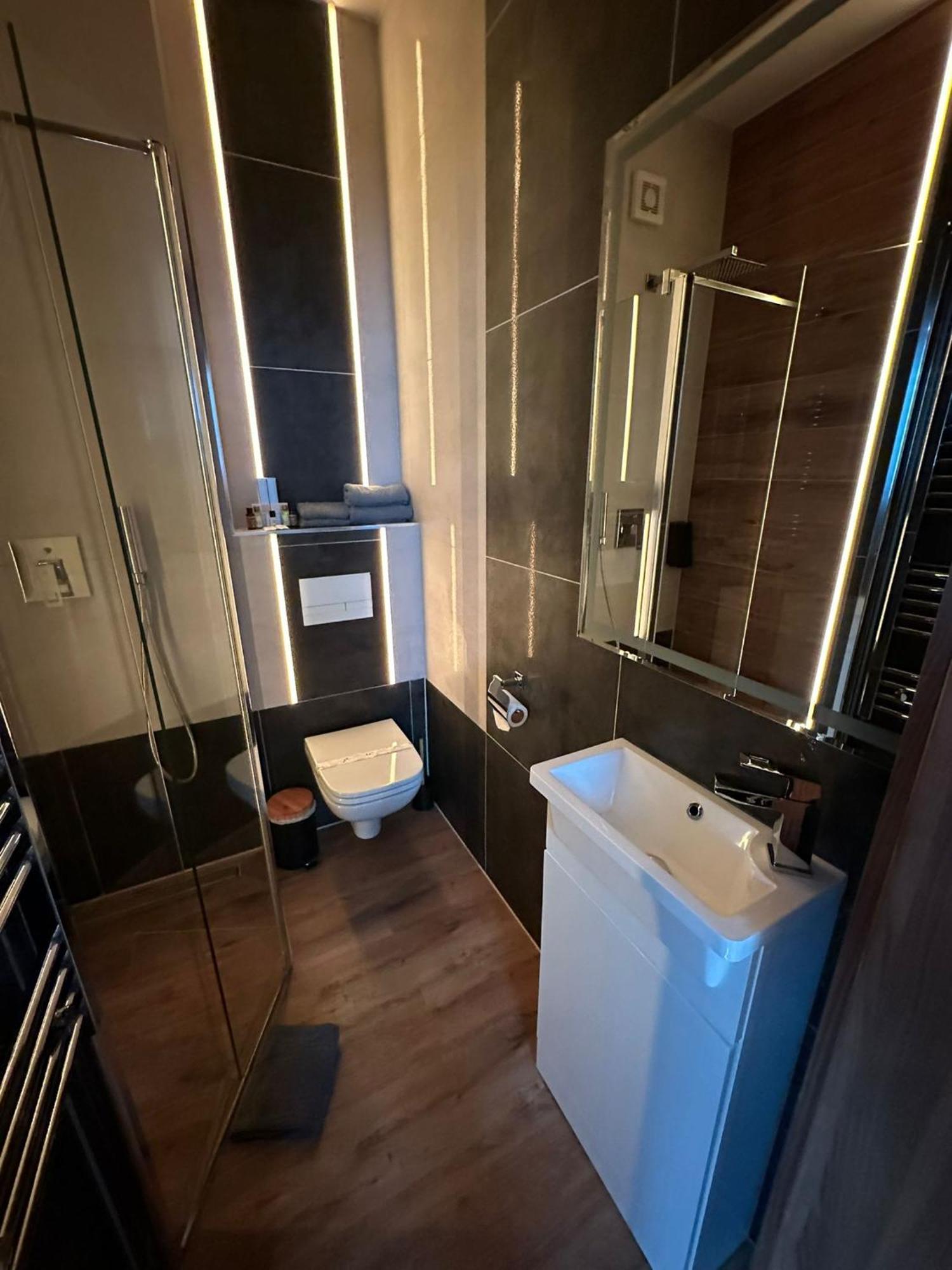 #2 Tgha Luxury In * Athlone